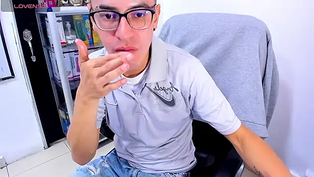 Alexx_bigcockk webcam