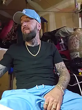 Beardedtattood live sex cam