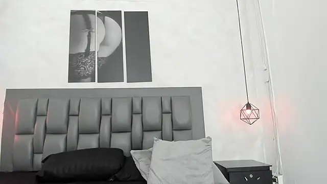 dakota_roussee live cam on StripChat