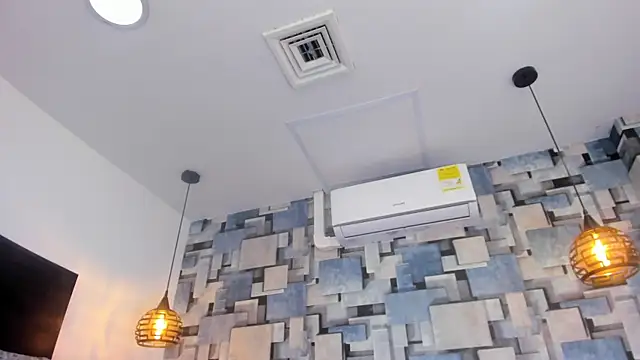 angel_dthroatt webcam
