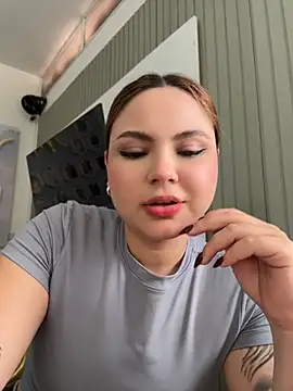 Beella1_ webcam