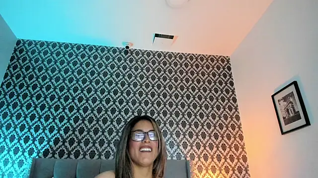 LiaaVoss live cam on StripChat