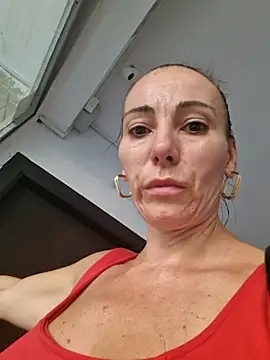milflovelyxxx live cam on StripChat