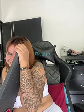 Sexy__Giirl live cam on StripChat