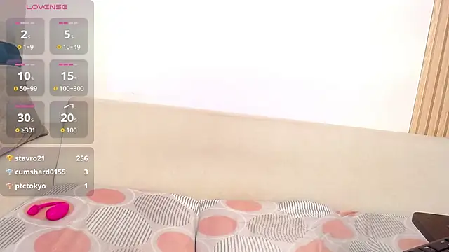 queen_adhara live cam on StripChat