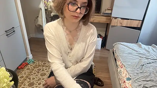 AnnaVelvetFire live cam on StripChat