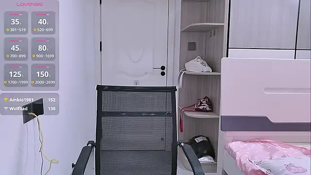 yishan-22 live cam on StripChat