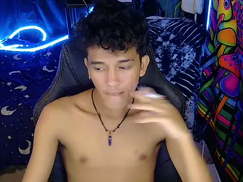 hugekenbigcock webcam