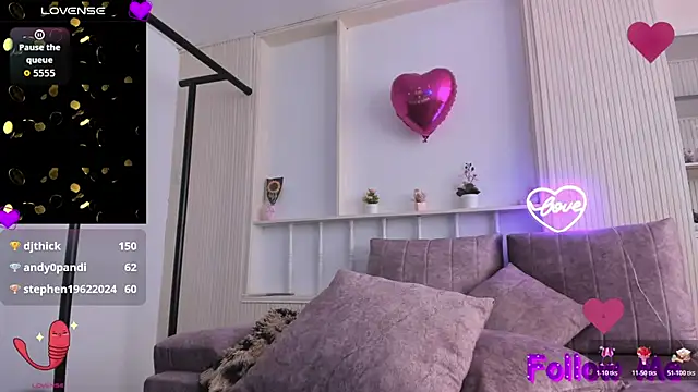 VelvetMouth_ live cam on StripChat