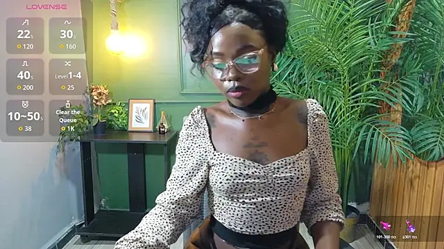 Nyla_carter live cam on StripChat