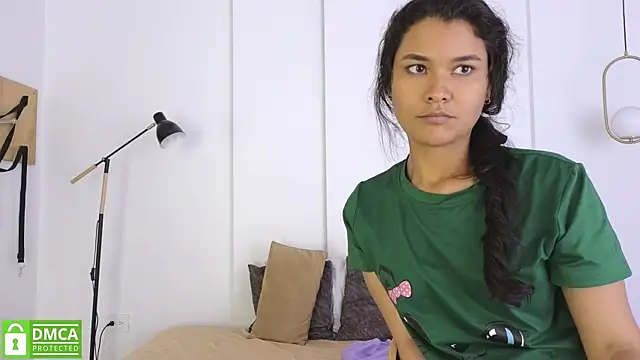 sexychanell_18 webcam