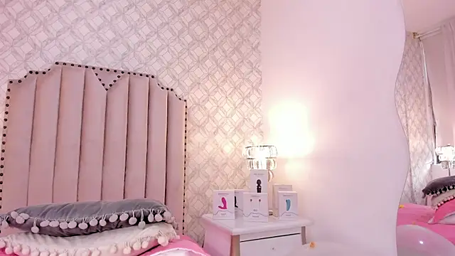 katherine_glow live cam on StripChat