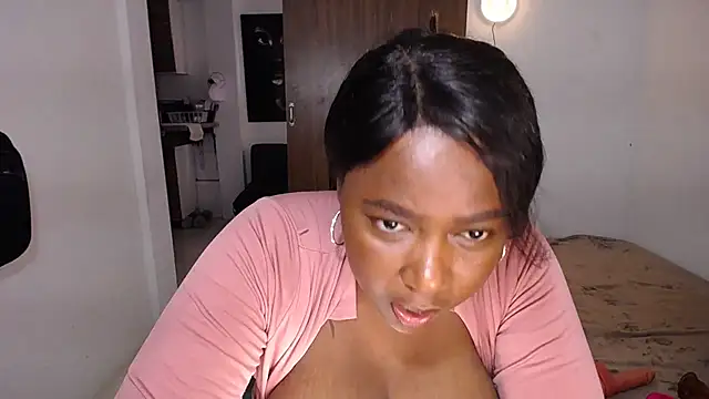 yselahot - Yselahot's free webcam - UK Sex Cams