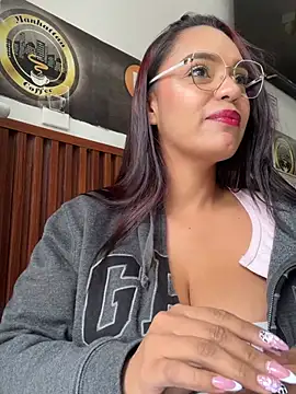 Sara-77 webcam