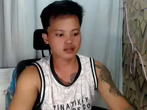 urhot_fucker999 live cam on StripChat