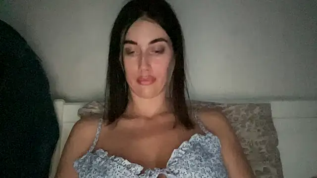 Talyo19 live cam on StripChat