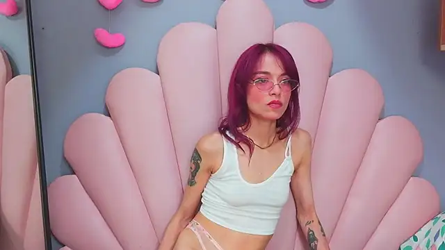 luci_miller live cam on StripChat