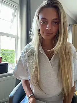IndiaHughesUkx