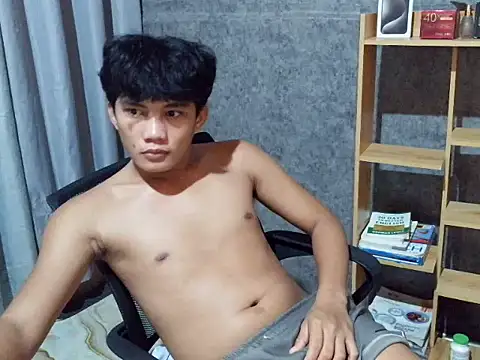 marksurelyhard live cam on StripChat
