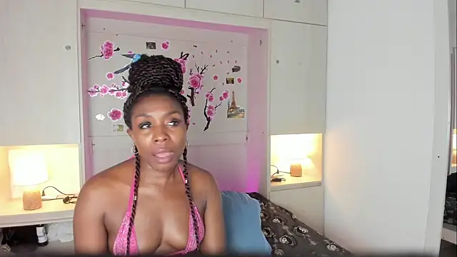 TaylorBloom webcam