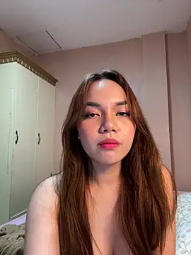 expnsivecandy live cam on StripChat