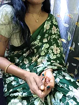 Cuteteluguammmaie live cam on StripChat