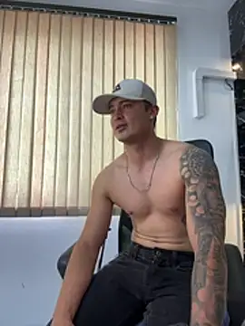 Alexander_ferre webcam