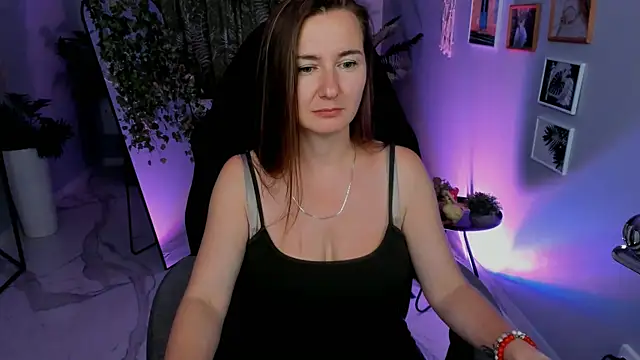 Golden_Dragon live cam on StripChat