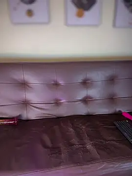 LeylaKnox live cam on StripChat