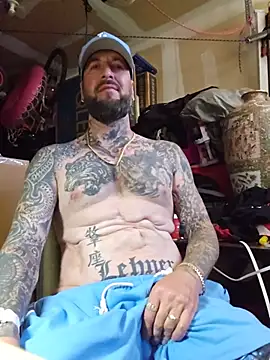 beardedtattood's live room