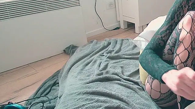 CeriseLapine webcam