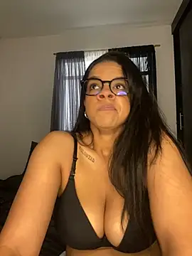 trianawhite webcam