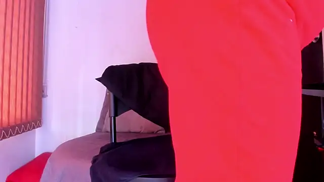 alondrabigtits webcam