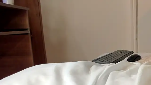angie_leonn webcam