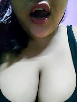 blowjob9x (F young) - Shake My Ass and slap my ass in panty