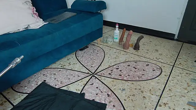 Daliana_Gounbolt webcam