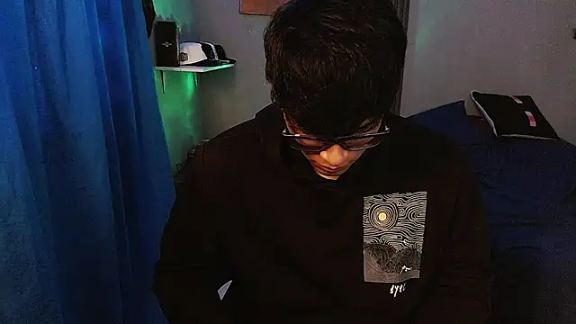 Mr_yisuzz webcam