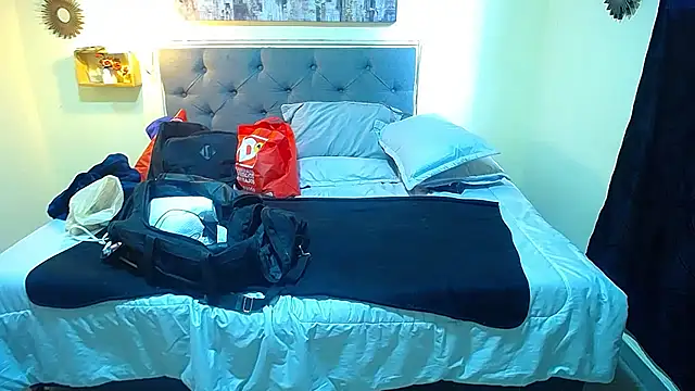 sasi_luna webcam