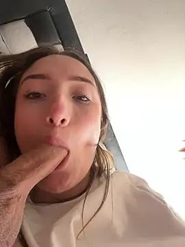 Valery_Salmons webcam
