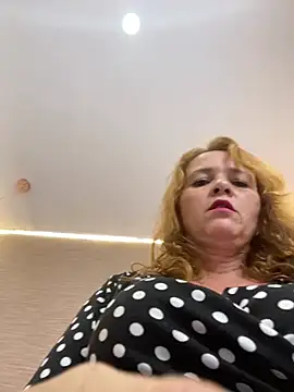 Violetamoon669 live cam on StripChat