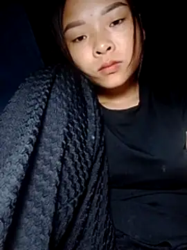 TH-milk live cam on StripChat