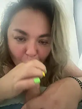 mikyvesela (Ask my age) - Fingeres in my sexy pussy💦💦💦