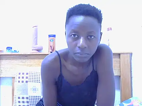 zuhura69 live cam on StripChat