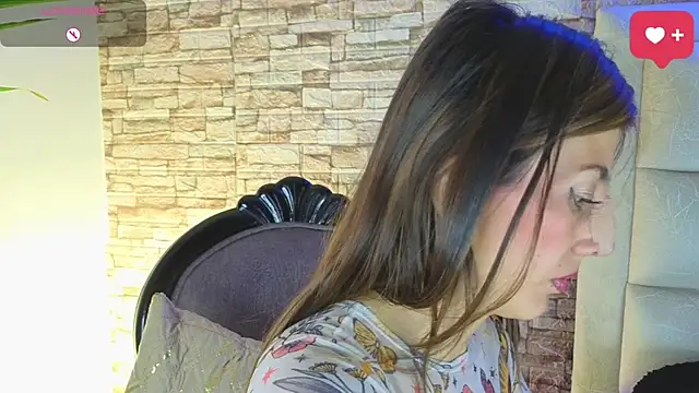 _jade_white_ webcam