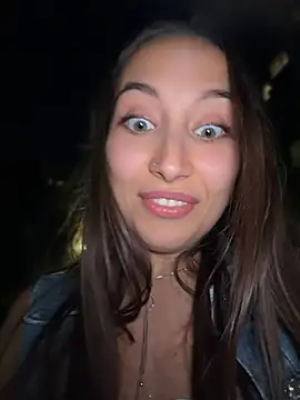 ICrazyOneIRL webcam