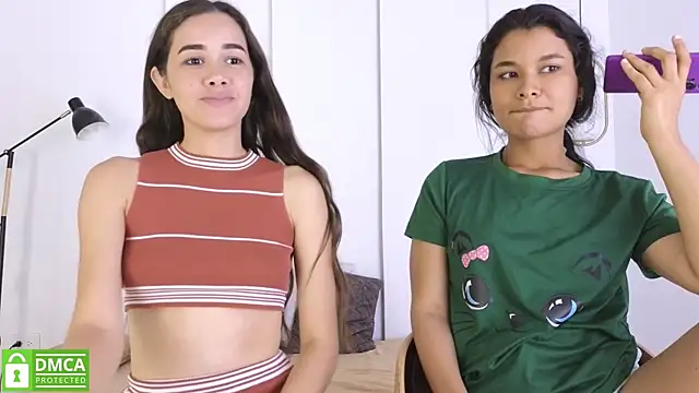 sexychanell_18 webcam