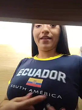 DulceCaroX live cam