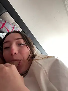 valery_salmons - Valery_Salmons's free webcam - UK Sex Cams