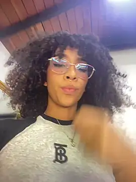 CamilaJohnston webcam