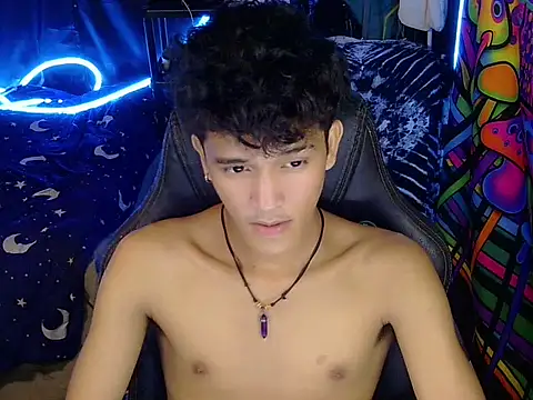 hugekenbigcock (M young) - cum with me